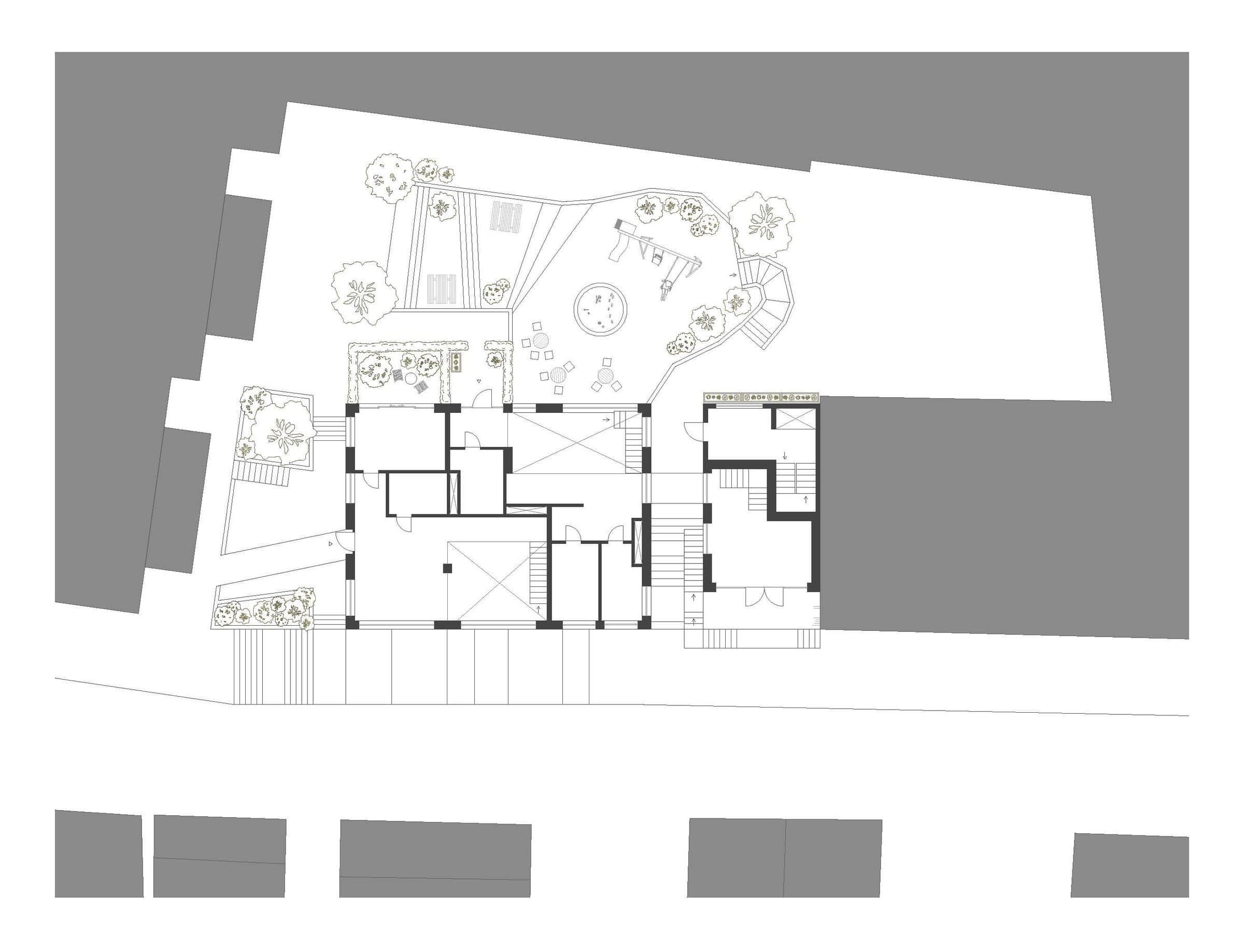 Site plan showing the building, the terraced garden, and the shared outdoor space
